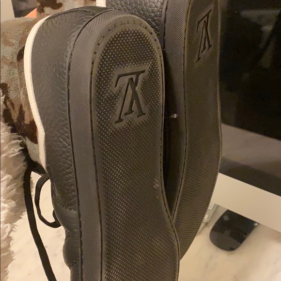 New Men’s Louis Vuitton high tops - Picture 5 of 5